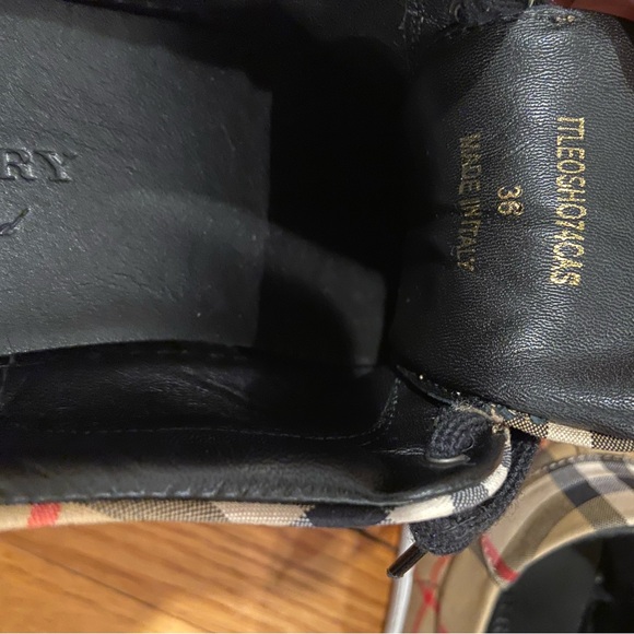 Burberry Beige Checkered Sneakers - Picture 6 of 6